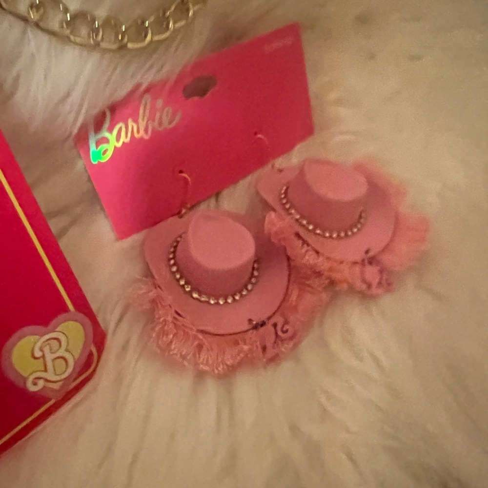 NWT Barbie Hot Pink Fuzzy Mini Crossbody Bag, Barbie Cowboy Hat Earrings - Picture 8 of 11